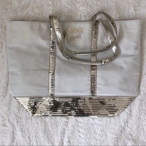Victoria’s Secret Overnight Bag